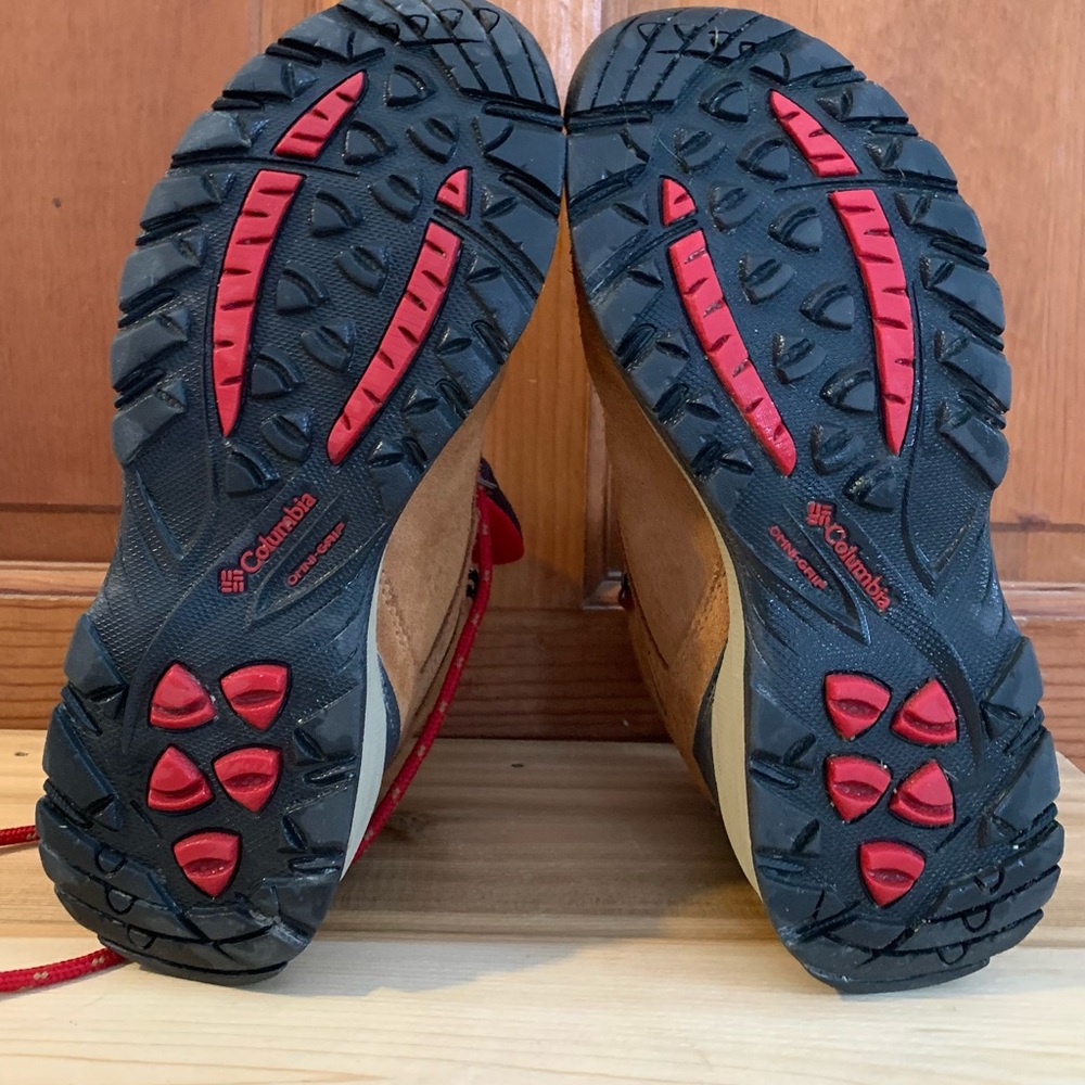 Columbia Newton Ridge waterproof woman’s hiking boots - Picture 8 of 9